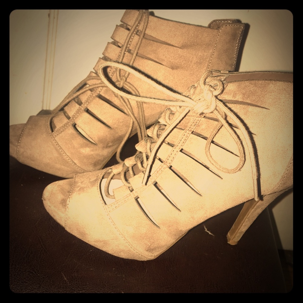 👠Open toe heels!
